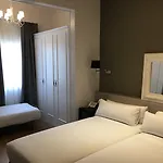 卡斯蒂利亚阿提亚姆酒店 酒店