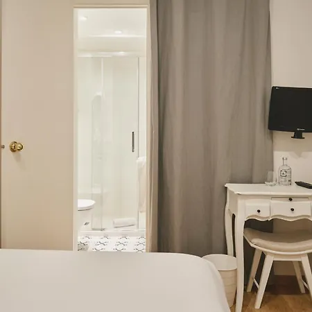 Hotel Mesón Castilla Atiram 3*