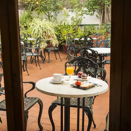 Hotel Meson Castilla Atiram