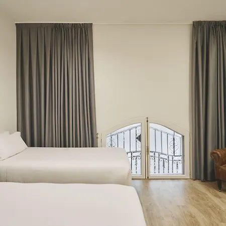 Hotel Meson Castilla Atiram 3*