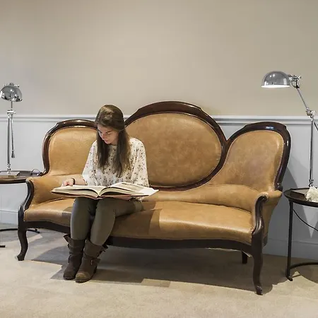 Hotel Mesón Castilla Atiram 3*