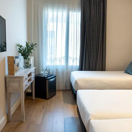Отель Meson Castilla Atiram