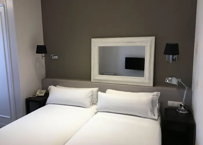 Meson Castilla Atiram 3*